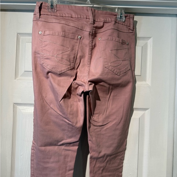 3 for $20 Bundle any 3 items prices $15 and under and get them for $20🛍️🛍️🛍️ - Picture 6 of 10